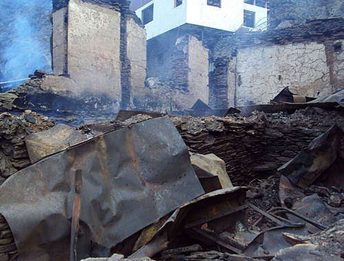 Burnt-down house in the village of Tsibari, December 2, 2010. Photo by the Chief Department of the Russian Ministry for Emergencies for the Republic of Dagestan