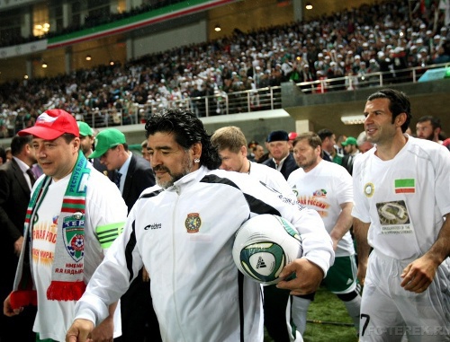 Gennady Khloponin, Diego Maradona and Luis Figo at the opening ceremony of the Akhmat-Hadji Kadyrov Stadium in Grozny, May 15, 2011. Photo: fc-terek.ru