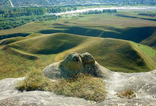 Stone-sight in the plateau at the Necropolis. Kabardino-Balkaria, near the village of Zayukovo, October 2011; courtesy of Victor Kotlyarov