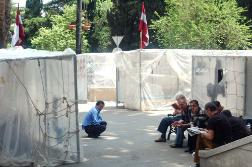 Tbilisi, Rustaveli avenue, camp of opposition. 15 May 2009. Photo of "Caucasian Knot"