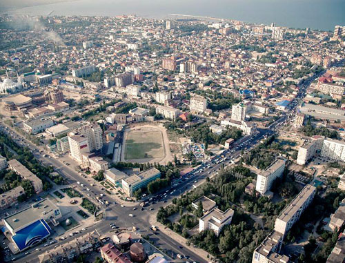 Makhachkala, Dagestan. Photo by Eldar Vagabov, http://www.odnoselchane.ru/