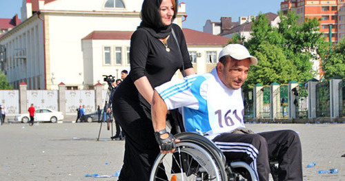 In the streets of Grozny. Photo by Magomed Magomedov for the ‘Caucasian Knot’. 