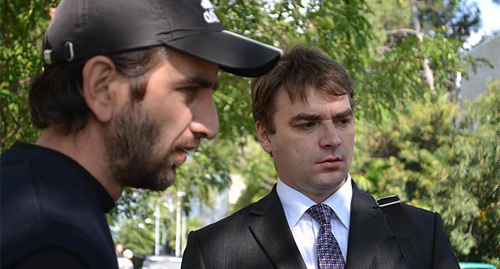 Mardiros Demerchyan (on the left) and advocate Alexander Popkov (on the right). Photo by Svetlana Kravchenko for the ‘Caucasian Knot’. 