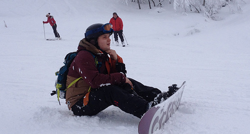 Resting at ‘Krasnaya Polyana’ slope. Photo by Vladimir Kozlov. 