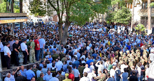 Rally of the opposition in Sukhumi. Photo: http://sputnik-abkhazia.ru/Abkhazia/20160705/1018974184.html