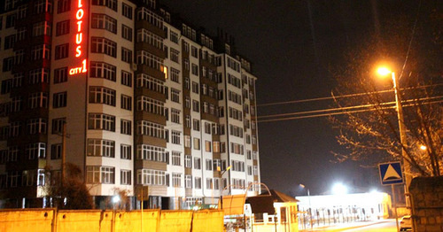 The residential complex "Lotus City" being built in Nalchik, where family members of the repatriate from Syria were granted a free apartment. July 14, 2016. Photo by Lyudmila Maratova for the "Caucasian Knot"