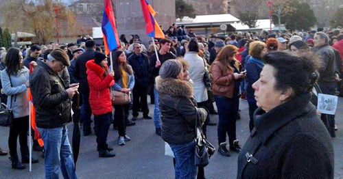 The activists in Freedom Square in Yerevan. March 17, 2017. Photo by Armine Martirosyan for "Caucasian Knot"