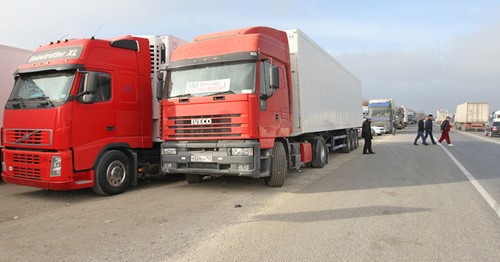 Truckers' protests in Manas. Dagestan, November 23, 2015. Photo by Ruslan Alibekov for "Caucasian Knot"