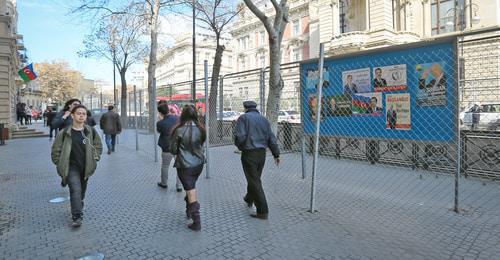 Agitation banners in Baku streets, April 9, 2018. Photo by Aziz Karimov for the Caucasian Knot