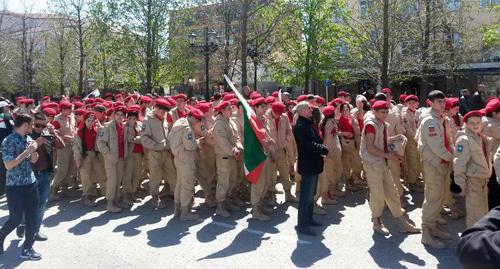 A march in the center of Grozny. Its participants are students and youth activists. Photo by the "Caucasian Knot" correspondent