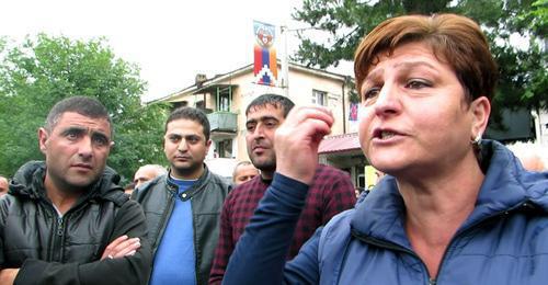 Participants of protest rally in Stepanakert, Nagorno-Karabakh, June 2, 2018. Photo by Alvard Grigoryan for the Caucasian Knot 