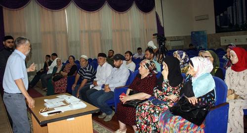 The issuance of genetic passports in Chechnya. Photo by Ibragim Estamirov / IA Grozny Inform