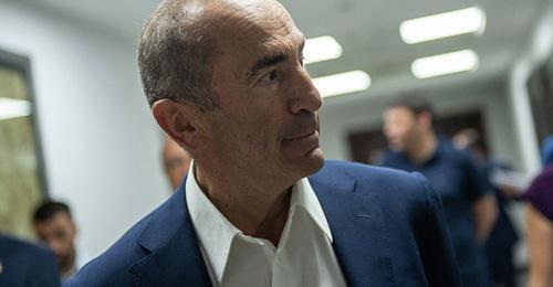 Robert Kocharyan. Photo © Sputnik / Asatur Yesayants
https://ru.armeniasputnik.am/politics/20180904/14244201/kocharyan-ne-smozhet-pokinut-armeniyu---sledstvie-ustanovilo-meru-presecheniya.html