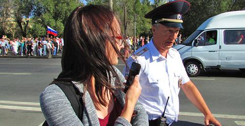 Anastasia Kadetova being detained during rally against the pension reform in Volgograd, September 9, 2018. Photo by Vyacheslav Yaschenko for the Caucasian Knot