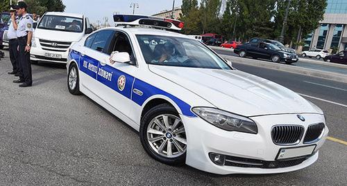 A police car. Azerbaijan. Photo © Sputnik / Murad Orujov https://ru.sputnik.az/incidents/20180302/414289436/azerbaijan-salyan-voorujennoye-napadeniye-policiya.html