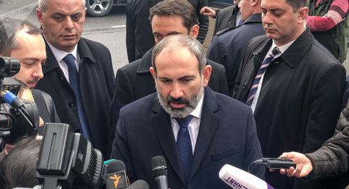 Nikol Pashinyan. Photo Sputnik / Aram Nersesyan ,
https://ru.armeniasputnik.am/politics/20181128/15911833/pashinyan-prokommentiroval-vopros-vozvrashcheniya-iz-azerbajdzhana-karena-kazaryana.html