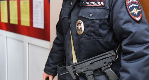 A policeman. Photo by Yelena Sineok, Yuga.ru