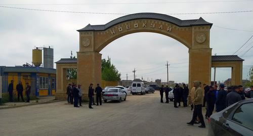 About 300 people gathered for a rally in Novokuli village in Dagestan. Photo by Ilyas Kapiev for the Caucasian Knot