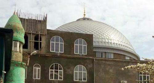 Mosque at the Hungarian Fighters street in Makhachkala. Photo by Patimat Makhmudova for the Caucasian Knot