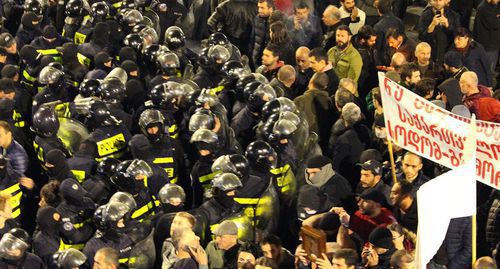 Protest against the screening of the film "And then we danced". Photo by Inna Kukudzhanova for the Caucasian Knot 