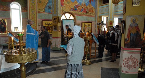 A festive service in the Saint Michael the Archangel Church in Grozny. Photo: https://pravoslavie.ru/57517.html
