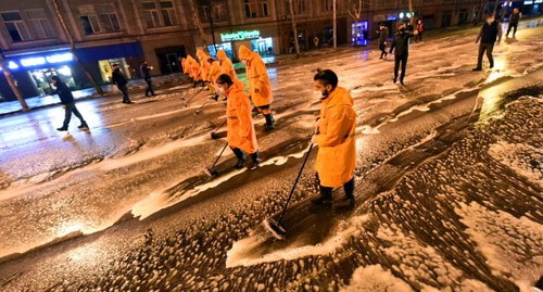 Street disinfection in Tbilisi. Photo by the press service of the Tbilisi mayoralty