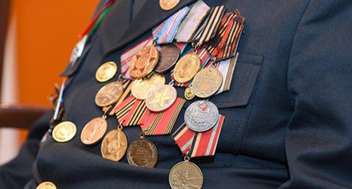 Veteran's medals. Photo: Murad Orujov, http://www.contact.az/indexc_ru.html