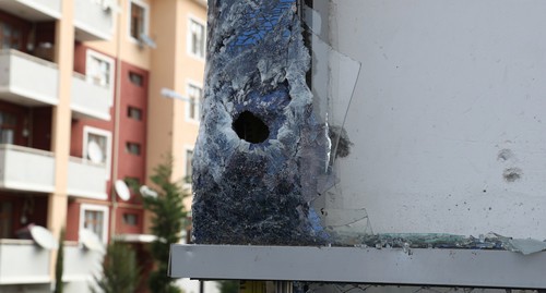 Traces of shelling seen on the house in the settlement of Shikharh for IDPs, October 15, 2020. Photo by Aziz Karimov for the Caucasian Knot 