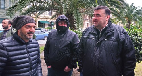 Villagers at the Batumi Administration building. Photo by Beslan Kmuzov for the Caucasian Knot