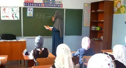 Lessons at the Muslim school 'New generation' in Makhachkala. Photo: website of the 'New generation' school, http://www.ng05.ru