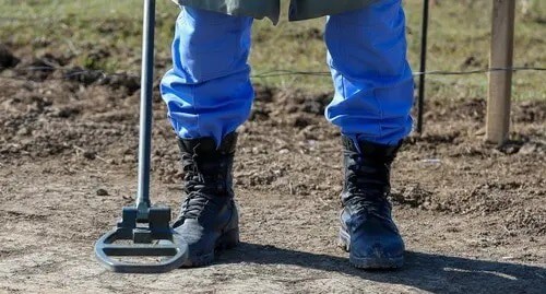 Minesweeper searching for mines, March, 2021. Photo by Aziz Karimov for the Caucasian Knot