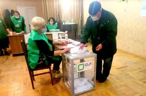 Voting at election in Tbilisi, October 30, 2021. Photo by Beslan Kmuzov for the Caucasian Knot