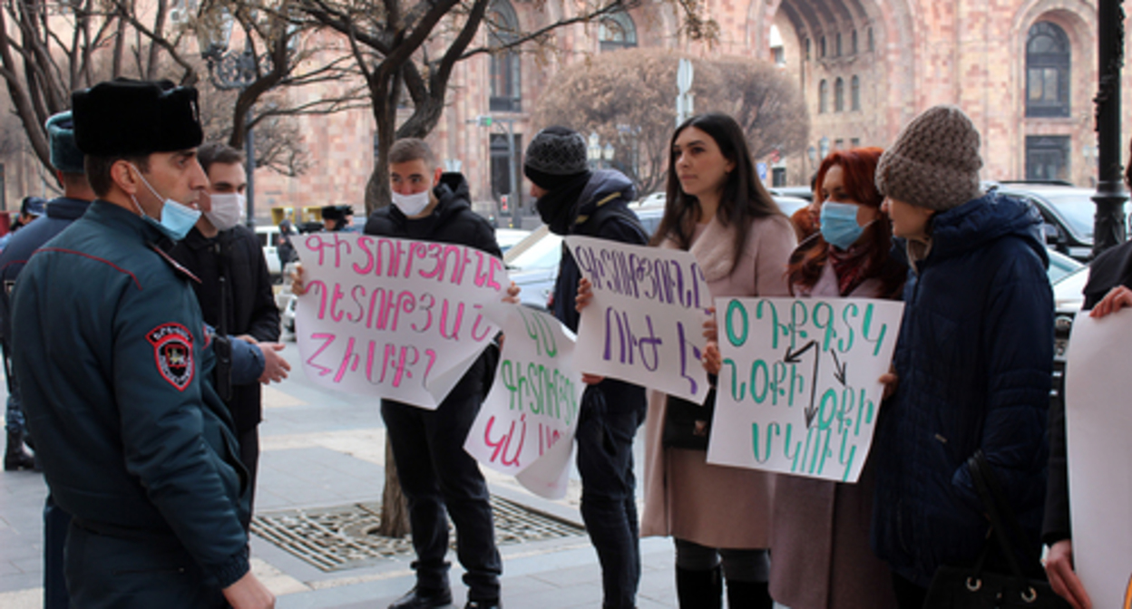 Participants in a protest action demanding to ban construction on the territory of the chemical center. Photo by Tigran Petrosyan for the Caucasian Knot