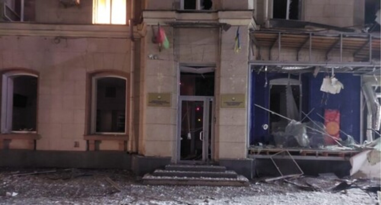 A damaged building of the honorary consulate of Azerbaijan in Kharkov. Photo by the press service of the Azerbaijani Ministry of Foreign Affairs https://mfa.gov.az/az/news/no08722