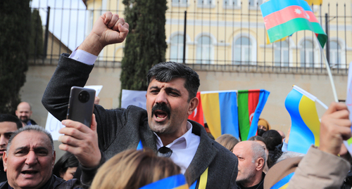 Participant of a protest action in Azerbaijan. Photo by Aziz Karimov for the "Caucasian Knot"