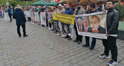 Participants to the action in Berlin. Photo by the press service of the DAS association