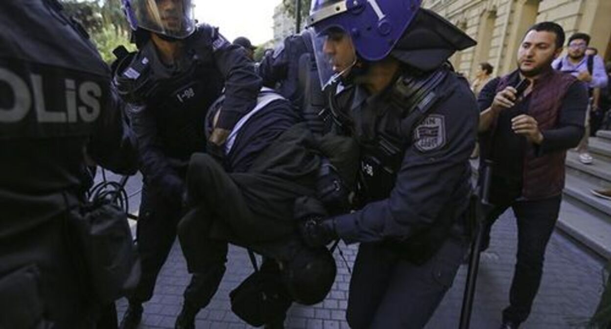 The detention of activists in Baku. October 8, 2019. Photo by Aziz Karimov for the "Caucasian Knot"