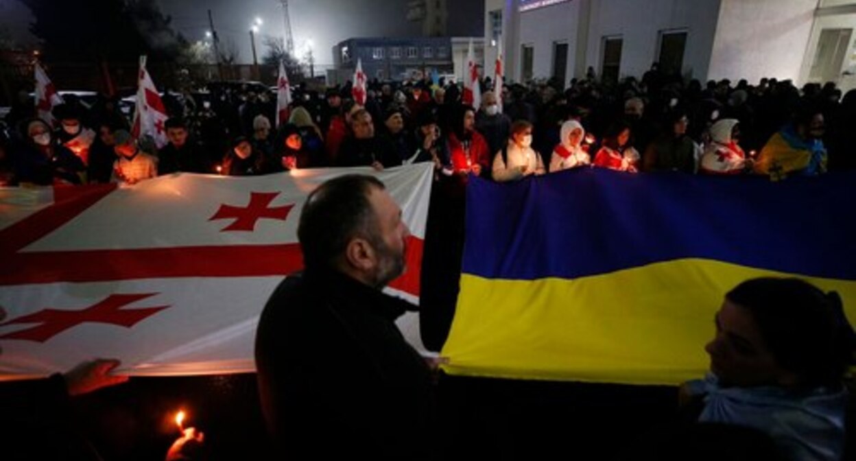 The funeral of Georgian volunteers. Screenshot of a video