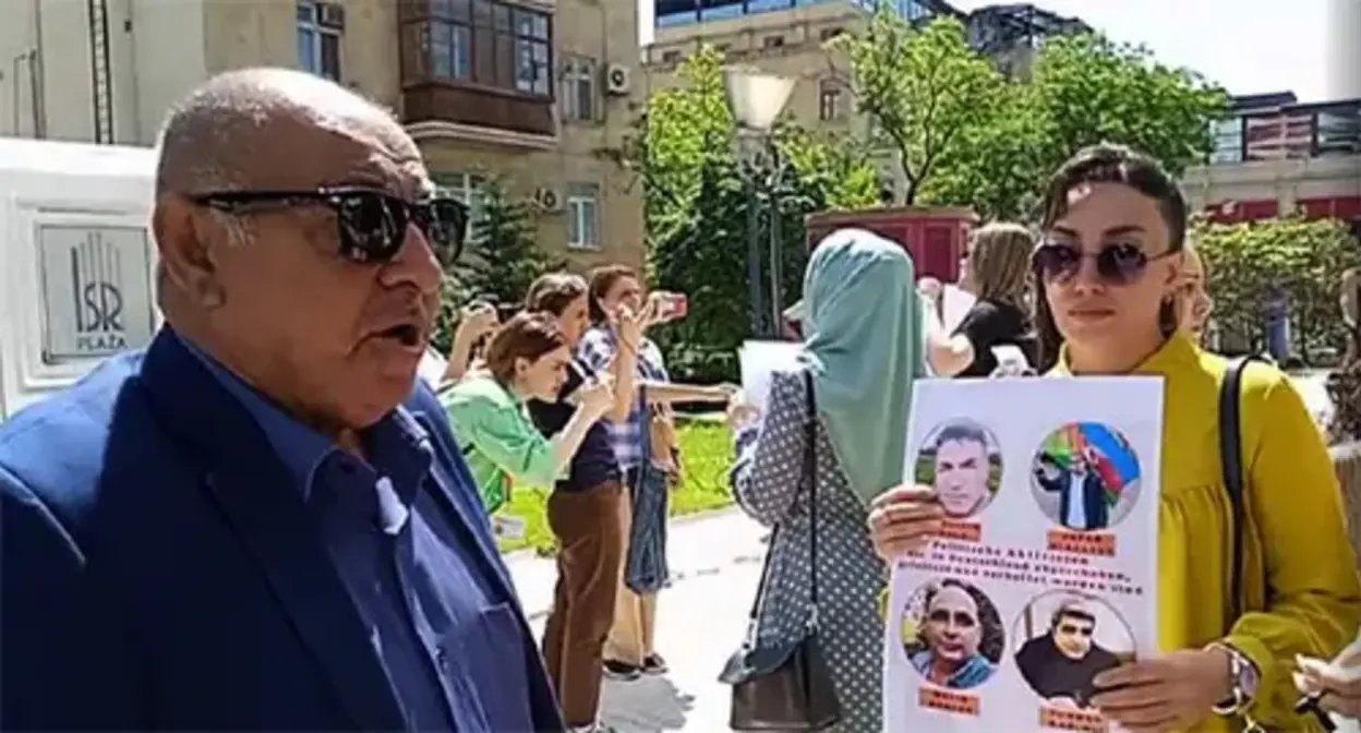 A protest action near the German Embassy in Baku. May 31, 2022. Photo: ToplumTV