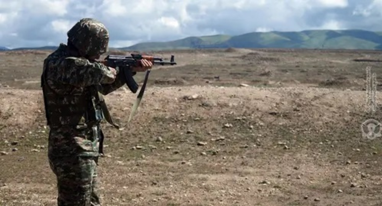 A soldier. Photo courtesy of the press service of the Ministry of Defence of Armenia, http://www.mil.am/ru/news/8097