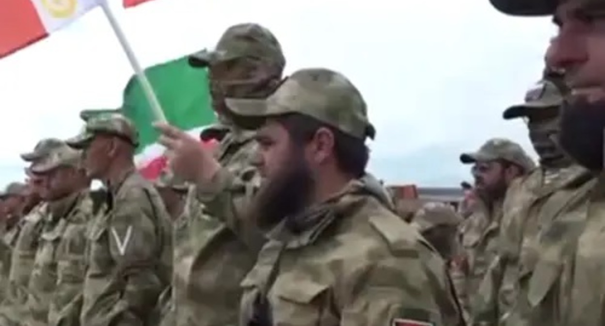 Volunteers preparing to go to Ukraine. Image made from video posted on Ramzan Kadyrov’s Telegram Channel on June 25, 2022, https://t.me/RKadyrov_95/2413