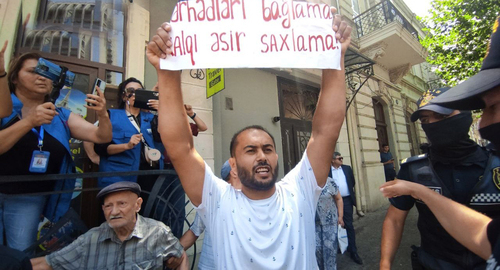 Participants of a protest action in Baku. Photo by Faik Medjid for the Caucasian Knot