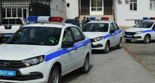 The police cars. Photo from the official website cominf.org