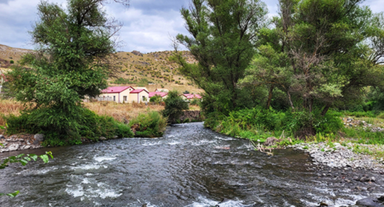 The community of Akhavno and the Akhavno River, Kashatag District of Nagorno-Karabakh. August 2022. Photo by Alvard Grigoryan for the "Caucasian Knot"