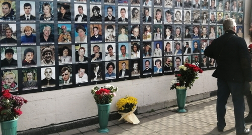 Memorial board with the names of the Dubrovka terror act victims. Photo by Alexander Stepanov for the "Caucasian Knot"