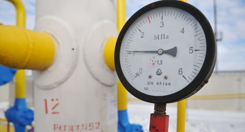 A pressure gauge on a gas pipeline. Photo: https://itgaz.ru/