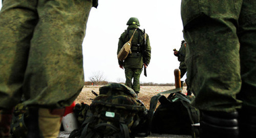 Soldiers. Photo by Eduard Kornienko, Yuga.ru