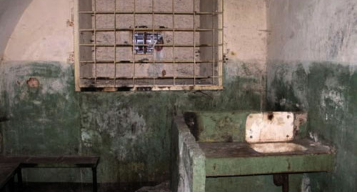 A prison cell. Photo from the website http://izkolonii.ru