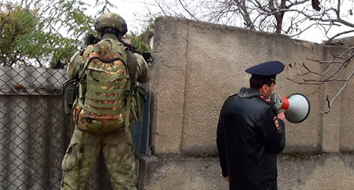 Law enforcers during the CTO. Photo: http://nac.gov.ru/kontrterroristicheskie-operacii/v-kbr-unichtozhen-bandit-prichastnyy-k-rasstrelu.html