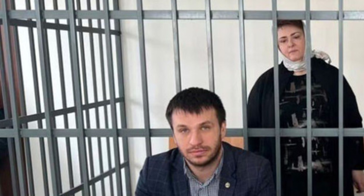 Advocate Alexander Nemov and Zarema Musaeva in the courtroom. Photo: https://theins.ru/news/263135
